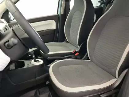 Photo 9 Renault Twingo  III E-Tech