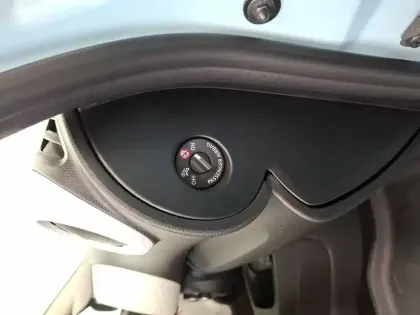Photo 38 Renault Twingo  III E-Tech