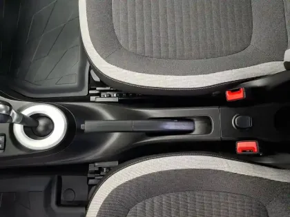 Photo 20 Renault Twingo  III E-Tech