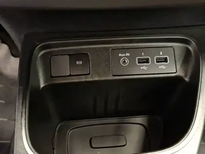Photo 28 Renault Twingo  III E-Tech