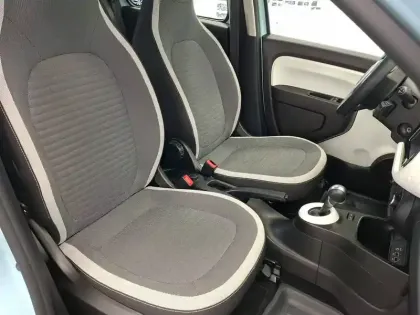 Photo 11 Renault Twingo  III E-Tech