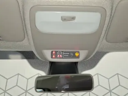 Photo 35 Renault Twingo  III E-Tech