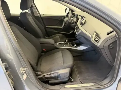 Photo 18 BMW Serie 1 118i 136 ch DKG7