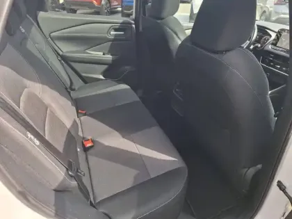 Photo 8 Nissan Qashqai  Mild Hybrid 140 ch