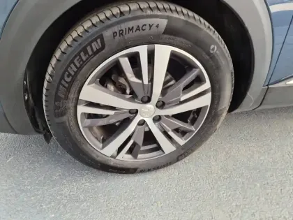 Photo 10 Peugeot 3008  PureTech 130ch S&S EAT8