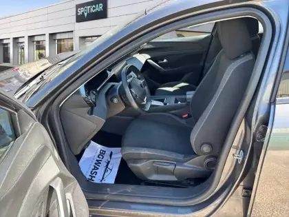 Photo 8 Peugeot 308  SW PHEV 180 e-EAT8