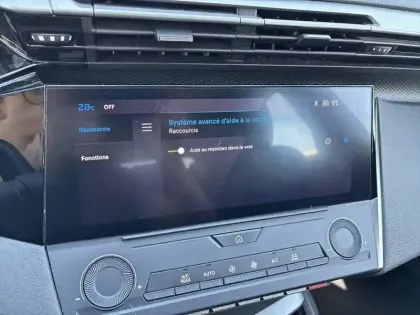 Photo 13 Peugeot 308  SW PHEV 180 e-EAT8