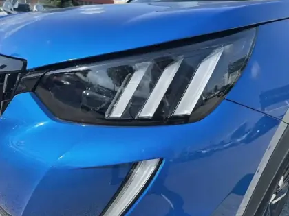 Photo 10 Peugeot 2008  BlueHDi 130 S&S EAT8