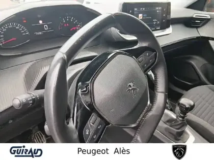Photo 8 Peugeot 2008  PureTech 100 S&S BVM6