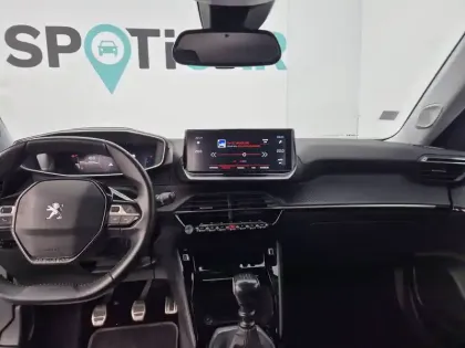 Photo 7 Peugeot 2008  PureTech 130 S&S BVM6