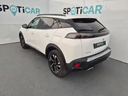 Photo 6 Peugeot 2008  PureTech 130 S&S BVM6