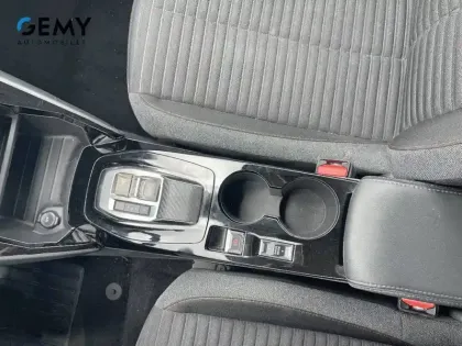 Photo 15 Peugeot 208  Electrique 50 kWh 136ch