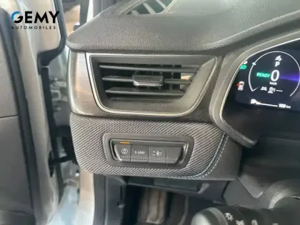 Photo 12 Renault Captur  E-Tech full hybrid 145 ch