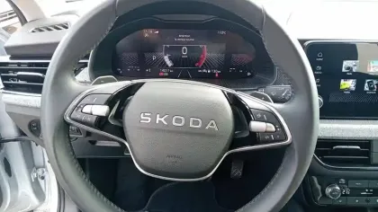 Photo 11 Skoda Kamiq  1.0 TSI Evo 2 116 ch DSG7