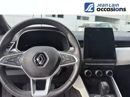 Photo 10 Renault Clio  E-Tech full hybrid 145