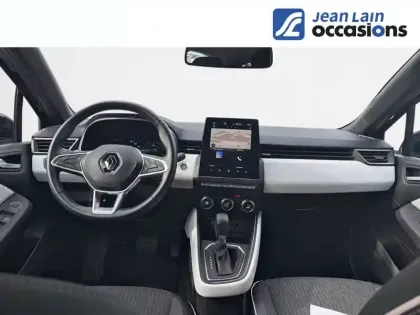 Photo 17 Renault Clio  E-Tech full hybrid 145