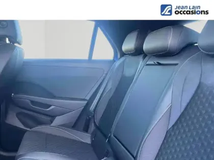 Photo 18 Volkswagen T-roc  1.5 eTSI Hybrid 150 ch DSG7