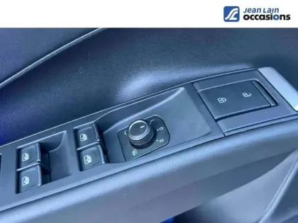 Photo 10 Volkswagen T-roc  1.5 eTSI Hybrid 150 ch DSG7
