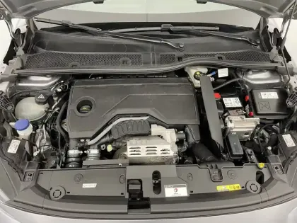 Photo 20 Peugeot 208  Hybrid 100 e-DCS6
