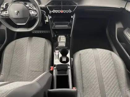 Photo 24 Peugeot 208  Hybrid 100 e-DCS6