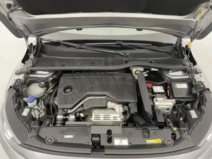 Photo 20 Peugeot 208  Hybrid 100 e-DCS6