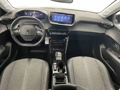 Photo 23 Peugeot 208  Hybrid 100 e-DCS6