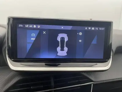 Photo 28 Peugeot 208  Hybrid 100 e-DCS6