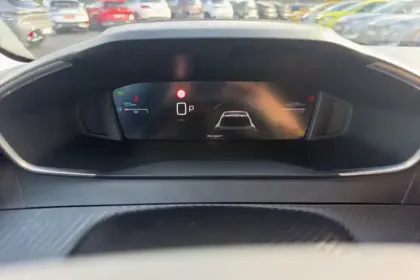 Photo 15 Peugeot 208  Hybrid 100 e-DCS6