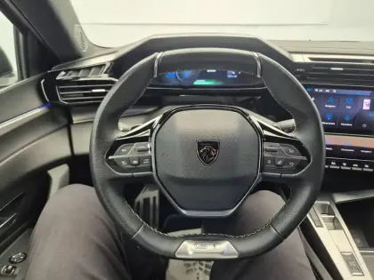 Photo 15 Peugeot 308  PHEV 180 e-EAT8