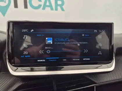 Photo 16 Peugeot 2008  PureTech 100 S&S BVM6