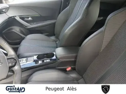 Photo 9 Peugeot 2008  PureTech 155 S&S EAT8
