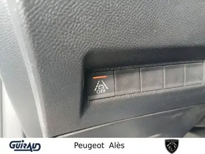 Photo 14 Peugeot 2008  PureTech 155 S&S EAT8