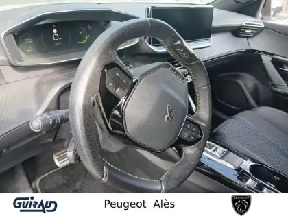 Photo 8 Peugeot 2008  PureTech 155 S&S EAT8