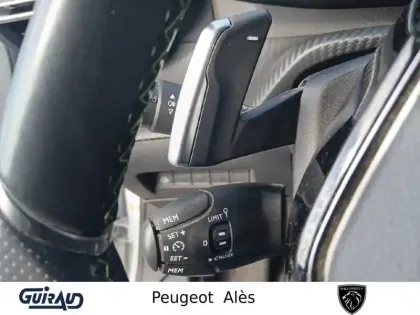 Photo 17 Peugeot 2008  PureTech 155 S&S EAT8