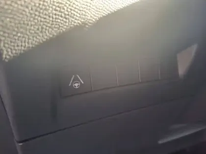 Photo 20 Peugeot 2008  Hybrid 145 ch e-DCS6