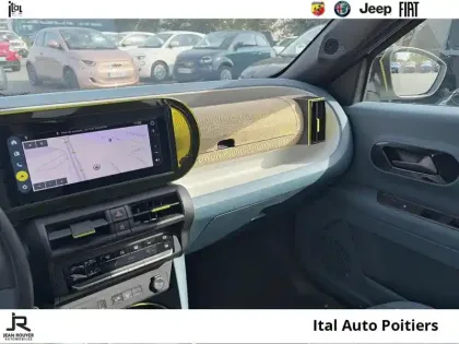 Photo 14 Fiat Panda Grande  Electrique 113ch La Prima