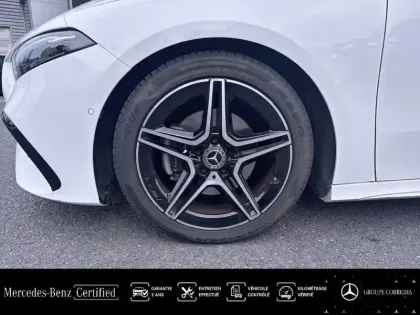 Photo 12 Mercedes Classe A  180 136ch AMG Line 7G-DCT