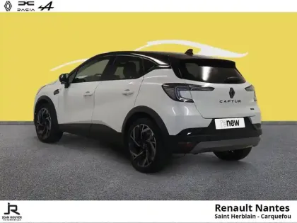 Photo 6 Renault Captur  1.6 E-Tech full hybrid 145ch esprit Alpine