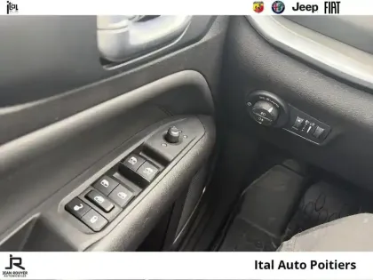 Photo 11 Jeep Compass  1.5 Turbo T4 130ch MHEV Limited 4x2 BVR7