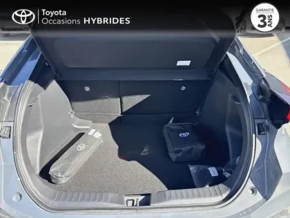 Photo 9 Toyota C-HR  1.8 Hybride 140ch Graphic MY26