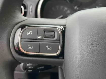 Photo 14 Citroën C3  1.2 PureTech 110ch S&S Saint James 121g