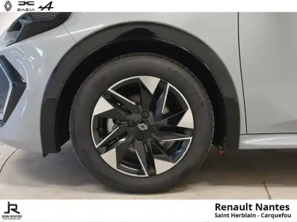 Photo 8 Renault Clio  1.2 TCe 115ch Techno