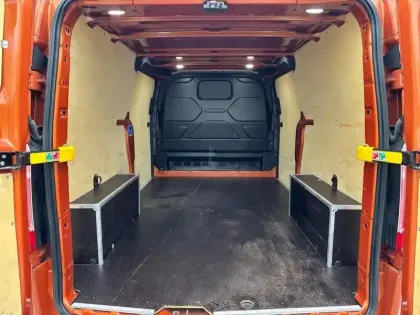 Photo 8 Ford Custom Transit  Fg 320 L2H1 2.0 EcoBlue 170 Sport BVA6