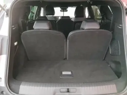 Photo 6 Peugeot 5008  Hybrid 145ch Allure e-DCS6