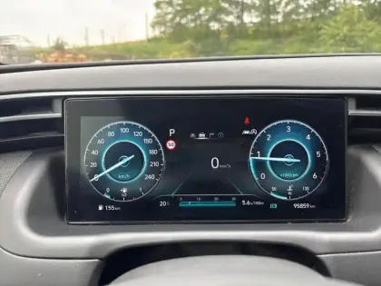 Photo 6 Hyundai Tucson  1.6 CRDI 136ch Hybrid 48V Creative DCT7