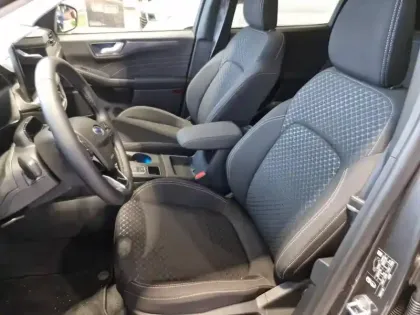 Photo 9 Ford Kuga  2.5 Duratec 180ch Hybrid FlexiFuel Titanium Powershift