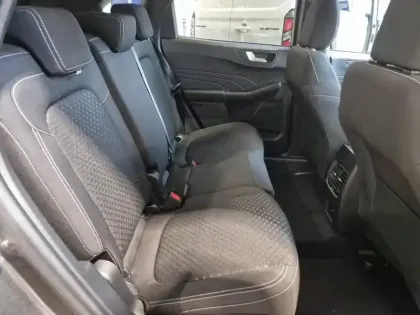 Photo 11 Ford Kuga  2.5 Duratec 180ch Hybrid FlexiFuel Titanium Powershift