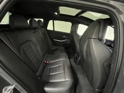 Photo 8 BMW Serie 3 Série 3 Touring M340dA xDrive 340ch M Performance