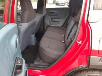 Photo 9 Fiat Panda Grande  1.2 Hybrid Turbo 110ch Icône eDCT6