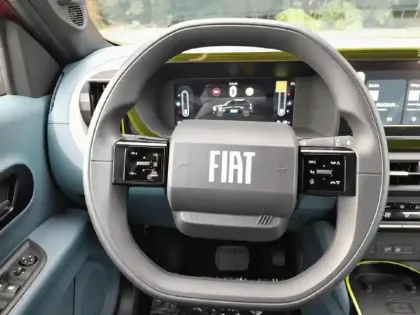 Photo 14 Fiat Panda Grande  1.2 Hybrid Turbo 110ch Icône eDCT6